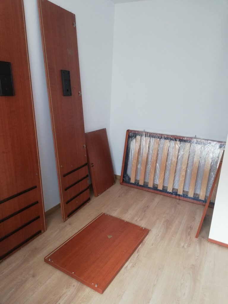 Kompleksowa usługa przeprowadzki z montażem mebli