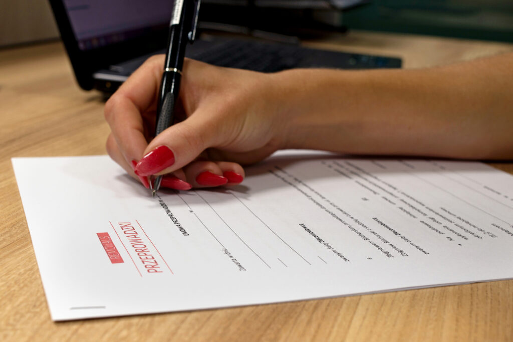 podpisanie umowy przeprowadzki